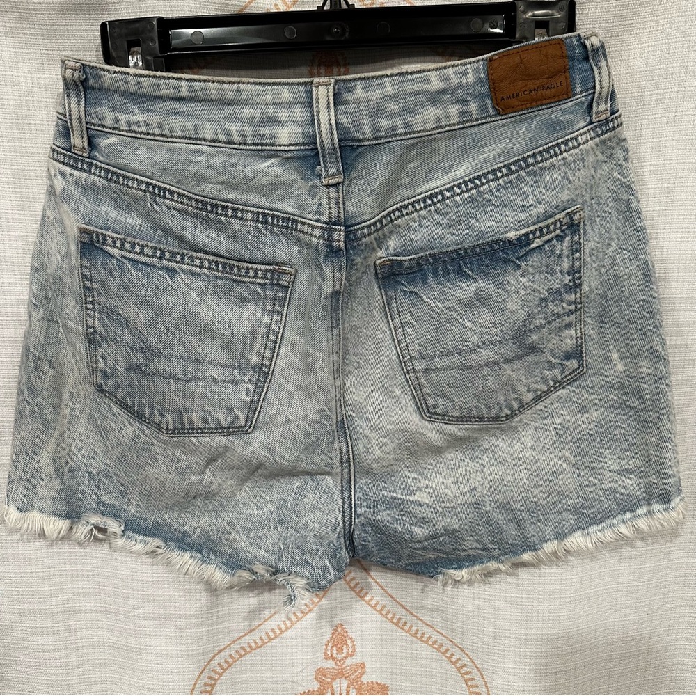 American Eagle Mom Short - image 8